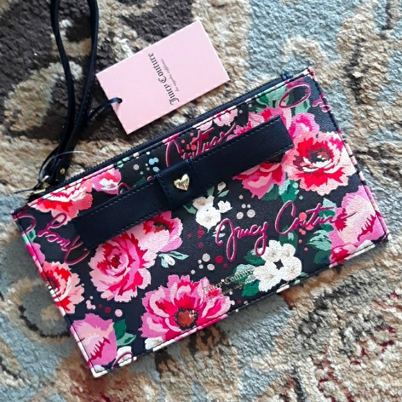 6x*Host Pick*Juicy Couture gorgeous wristlet - Picture 2 of 16